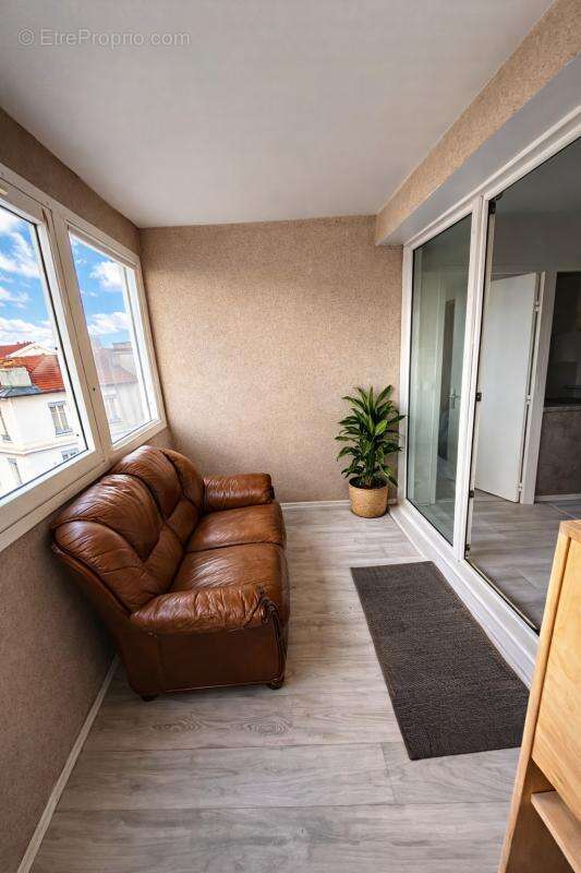 Appartement à LYON-8E