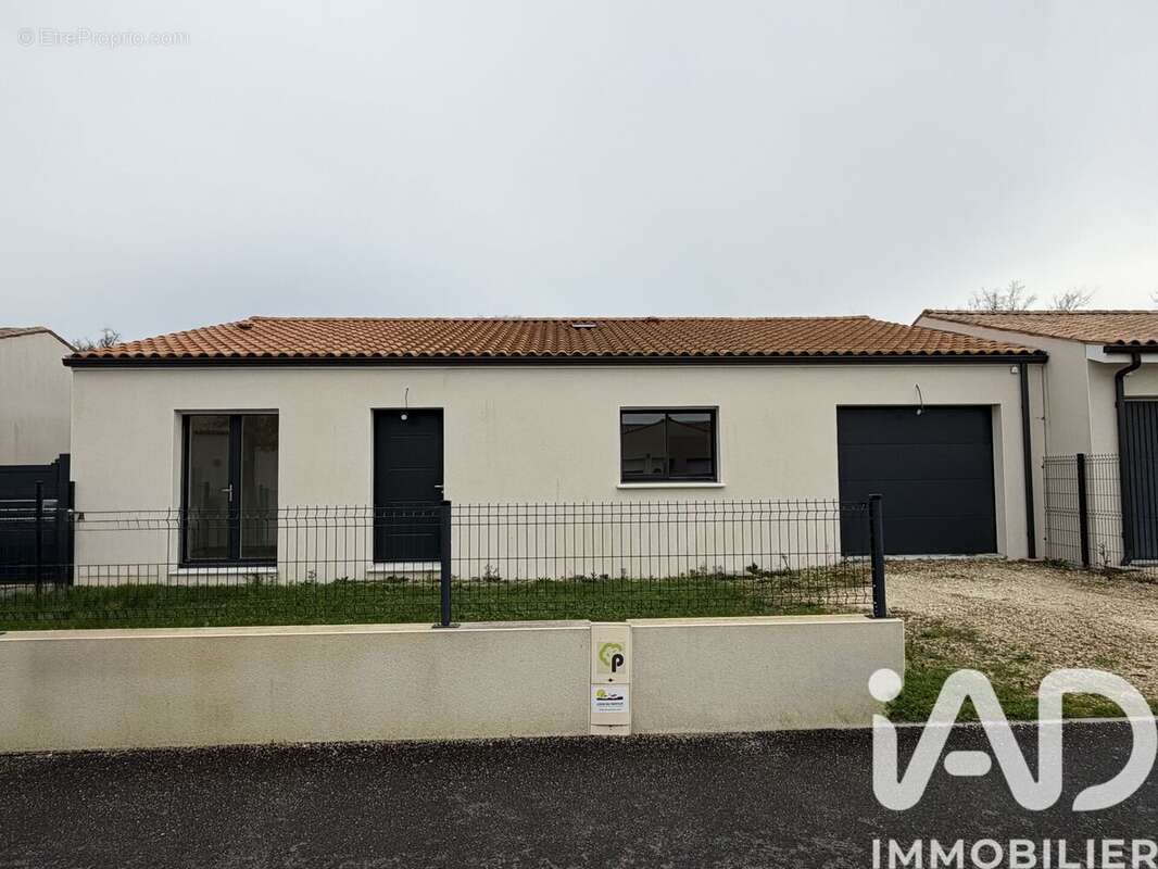 Photo 2 - Maison à SEMUSSAC