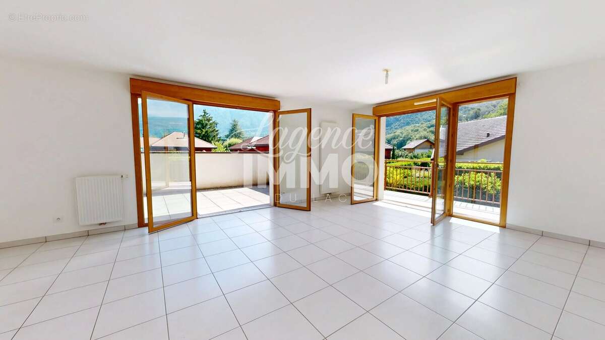 Appartement à DUINGT