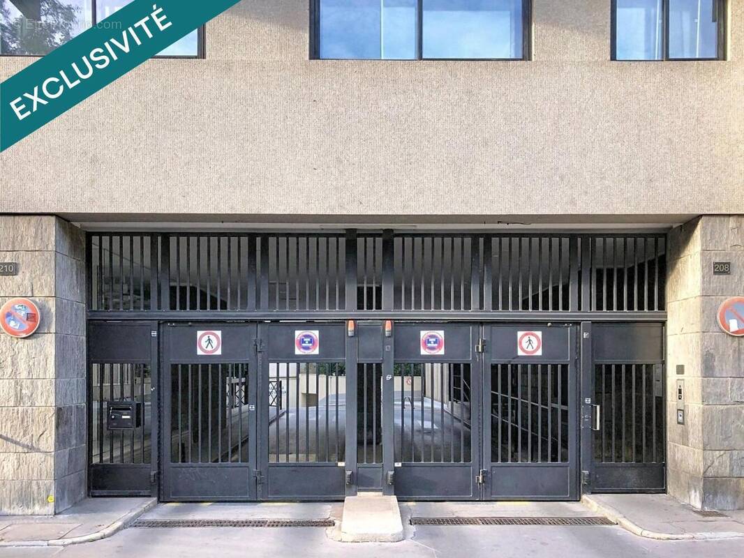 Photo 1 - Parking à PARIS-16E