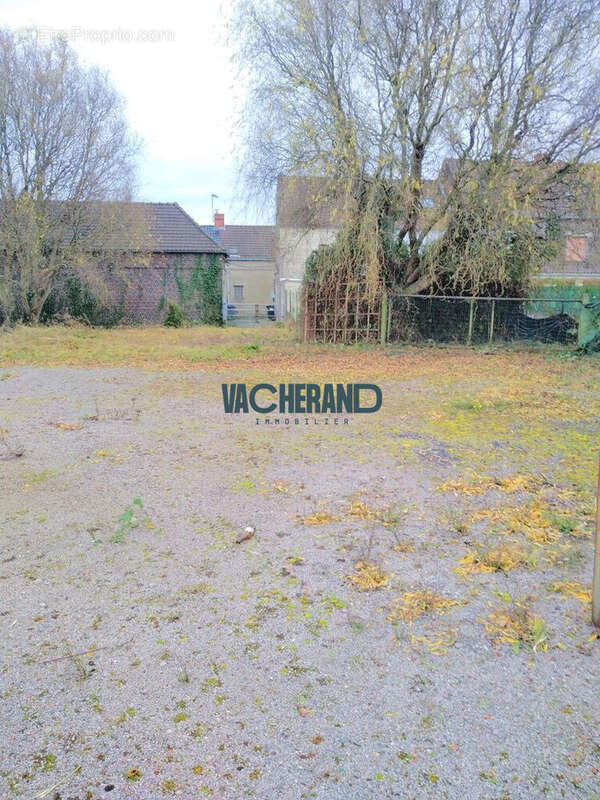 Terrain à ISBERGUES