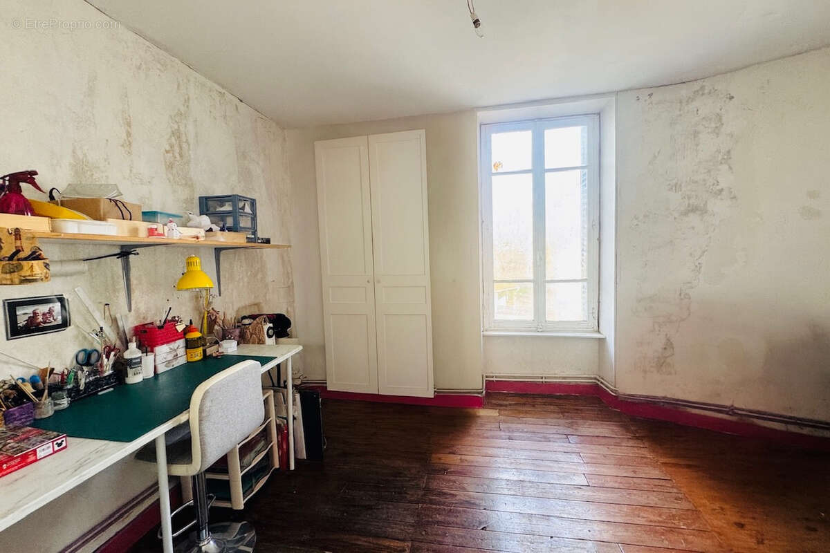 Maison à SAINT-GERMAIN-LAVAL