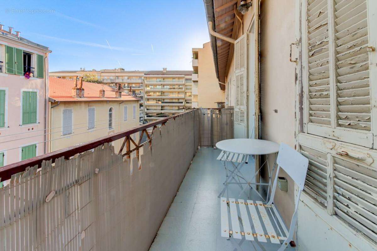 Appartement à MENTON