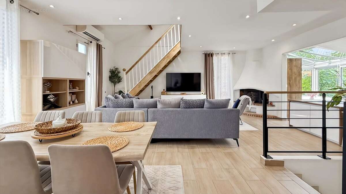 Maison à VALLAURIS