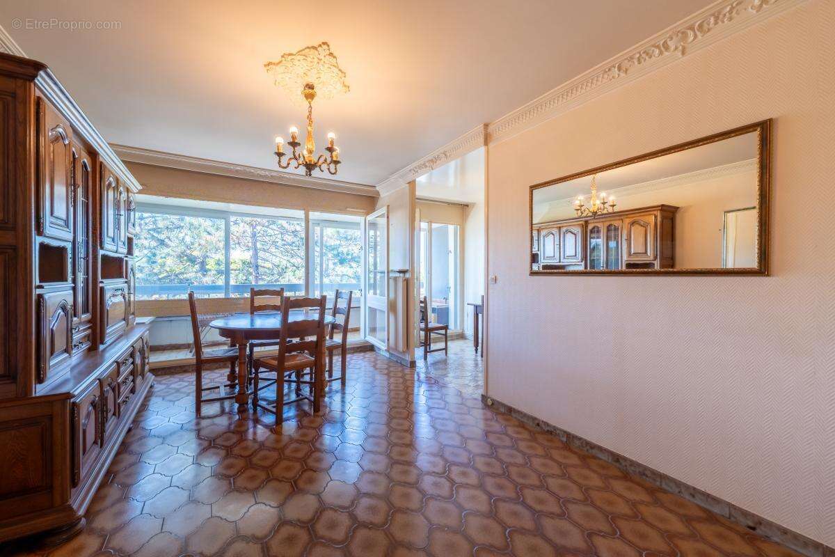 Appartement à THIAIS