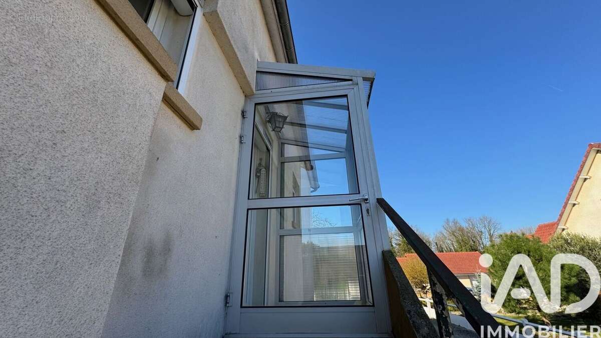 Photo 2 - Maison à MAIZIERES-LA-GRANDE-PAROISSE