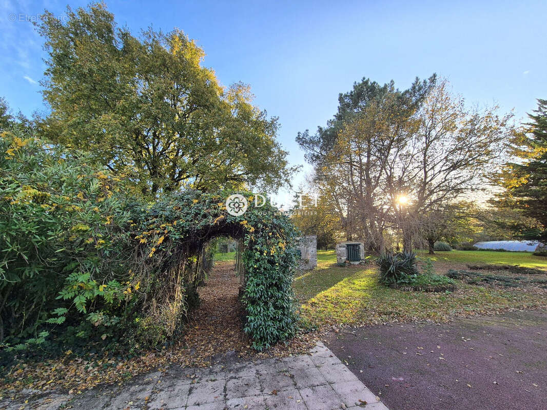 Maison à SAINT-VINCENT-SUR-GRAON