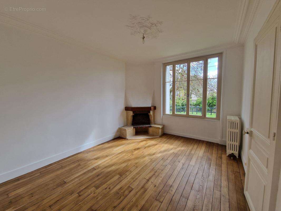 Maison à SELLES-SUR-CHER