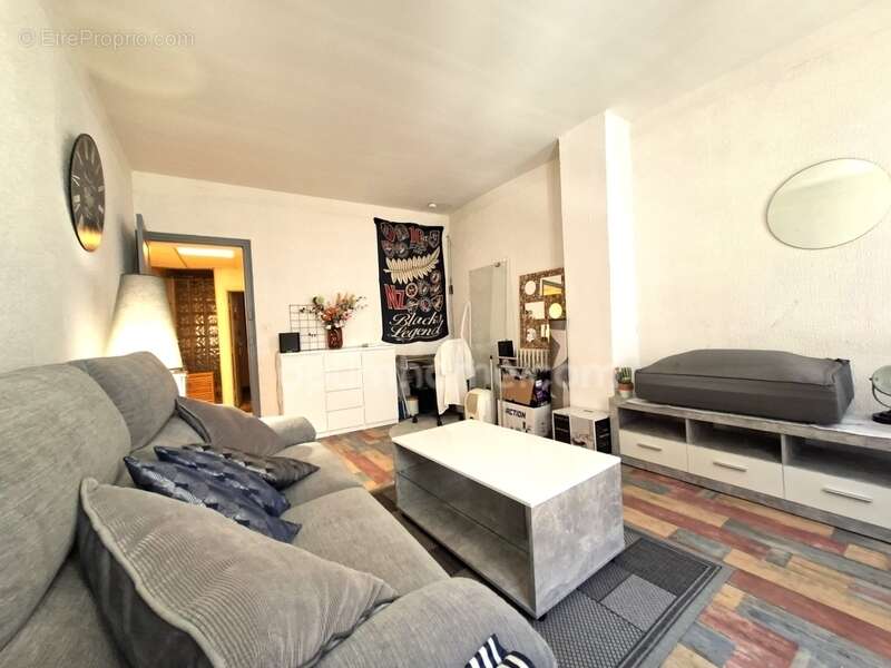 Idéal Artisan ou Profession Libérale : Immeuble Mixte en Plein Cœur de DIGNE LES BAINS (04) - photo 11
