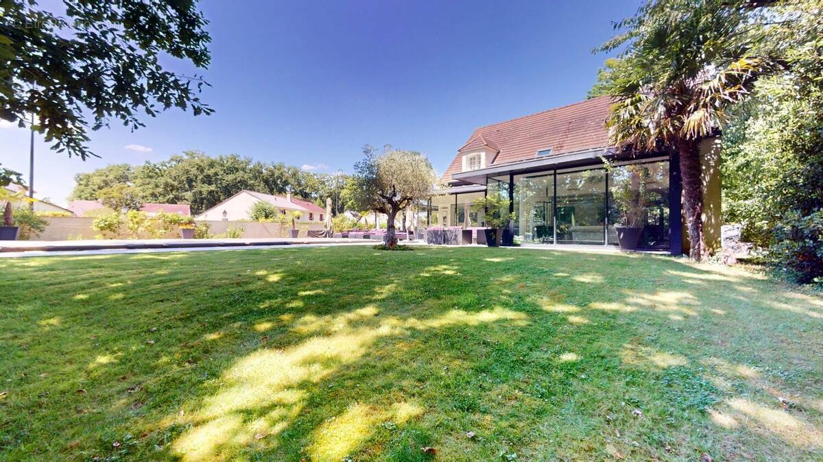 Maison à LE PLESSIS-TREVISE