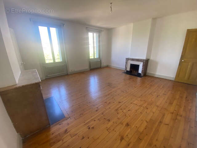 Appartement à SAINT-ETIENNE