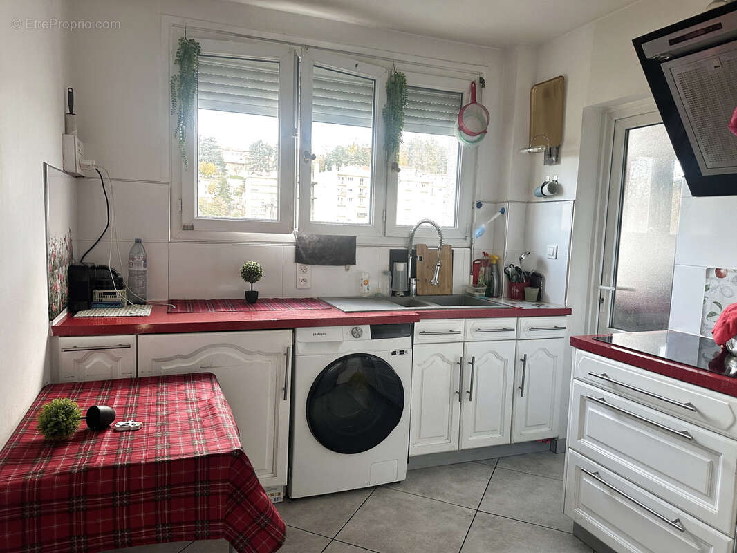 Bellevue F4 en bon etat avec garage 95.000€ - photo 6