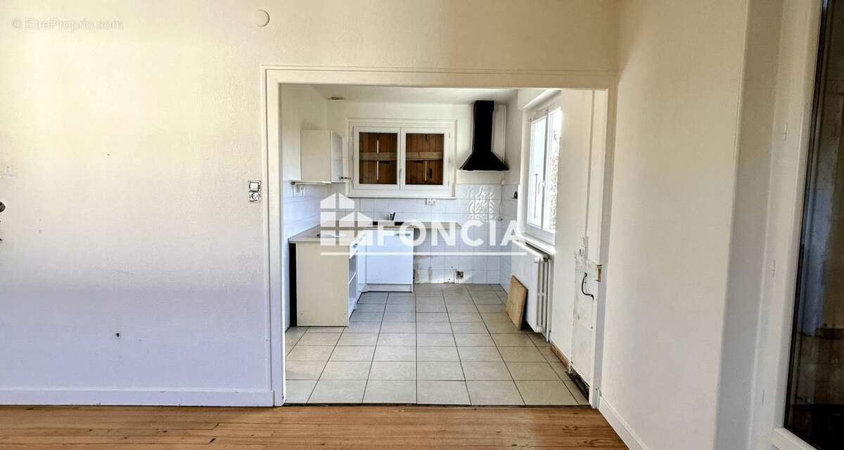 Maison à VETRAZ-MONTHOUX