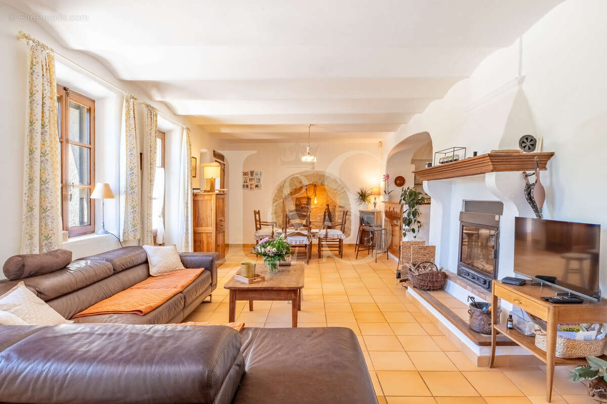 Maison à VAISON-LA-ROMAINE