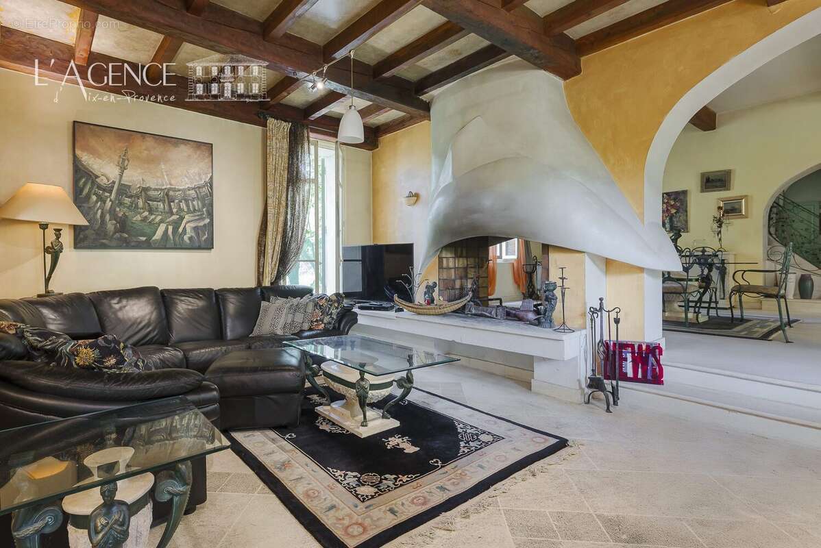 Maison 313 m² à Aix-En-Provence  - photo 5
