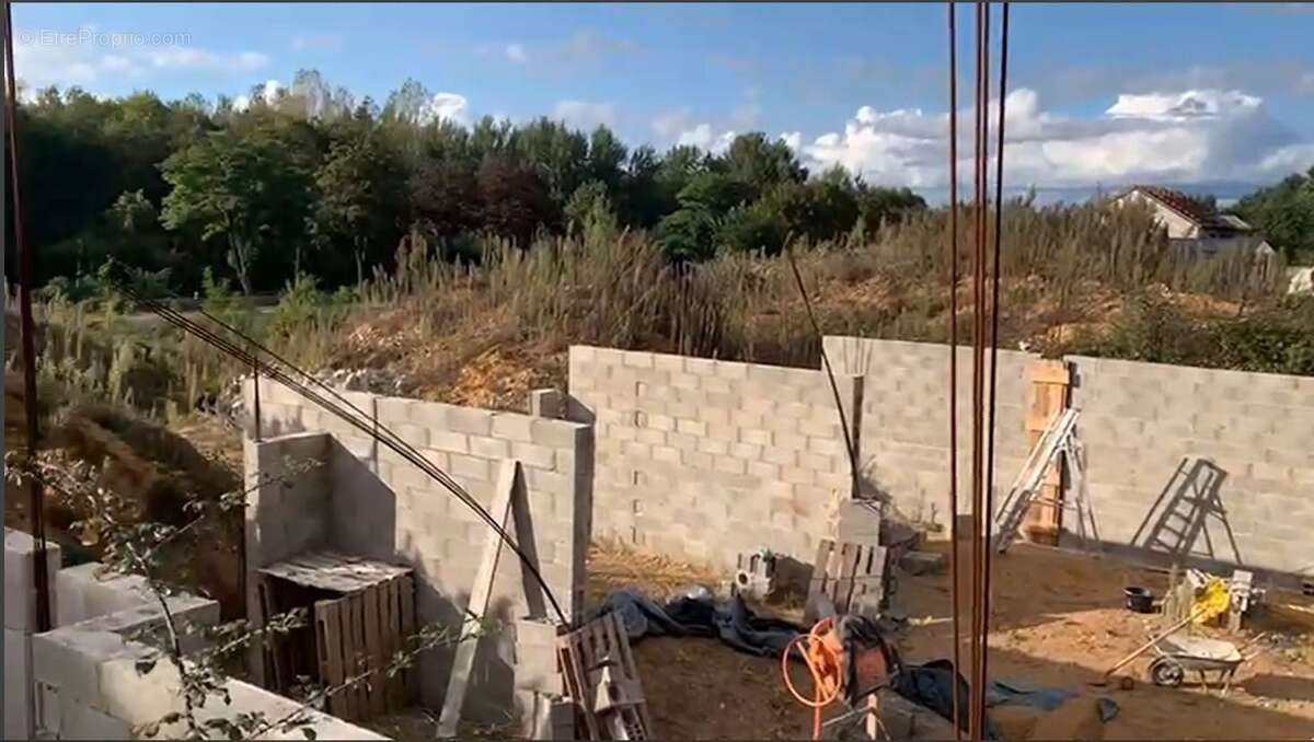 Terrain à MONTARGIS