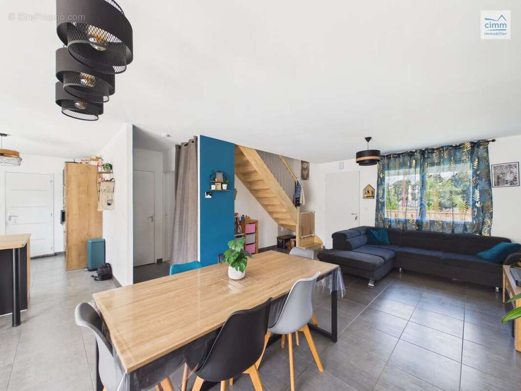 Maison de 105 m² sur un terrain de 445 m² - photo 4