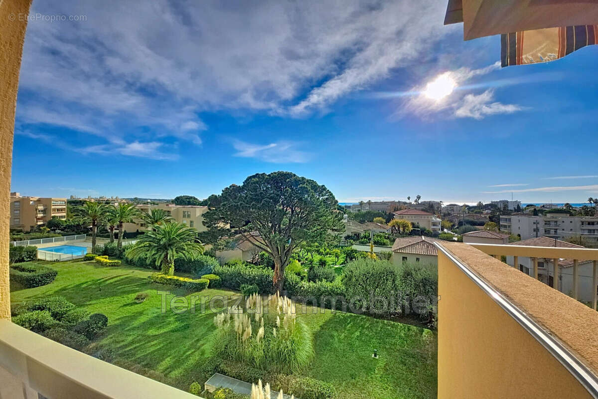 Appartement à VALLAURIS