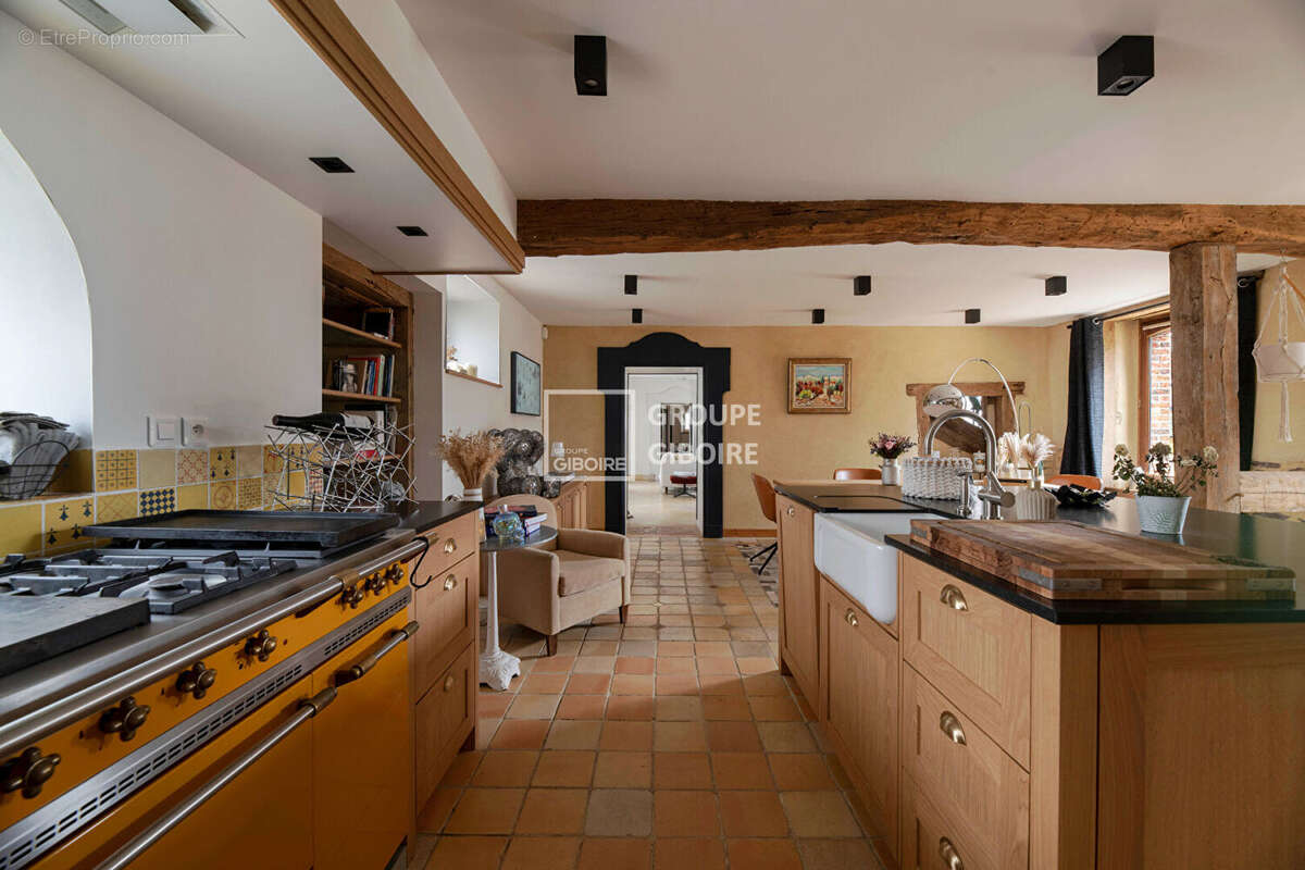 Maison à NOYAL-CHATILLON-SUR-SEICHE
