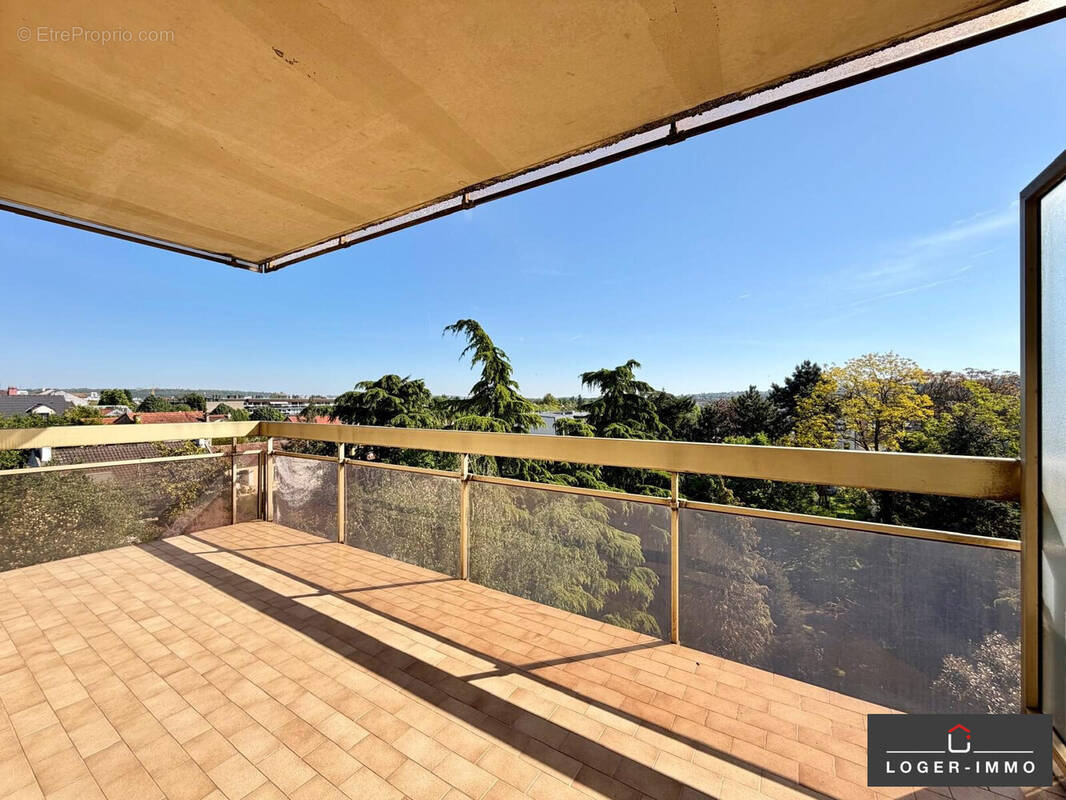 Appartement à LE PERREUX-SUR-MARNE