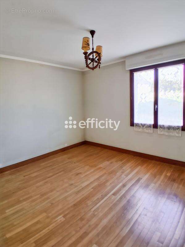 Maison à LE HAUT-CORLAY