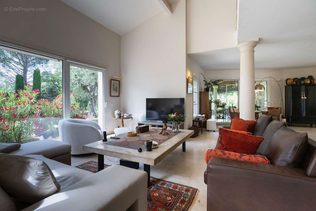 Maison à VAISON-LA-ROMAINE