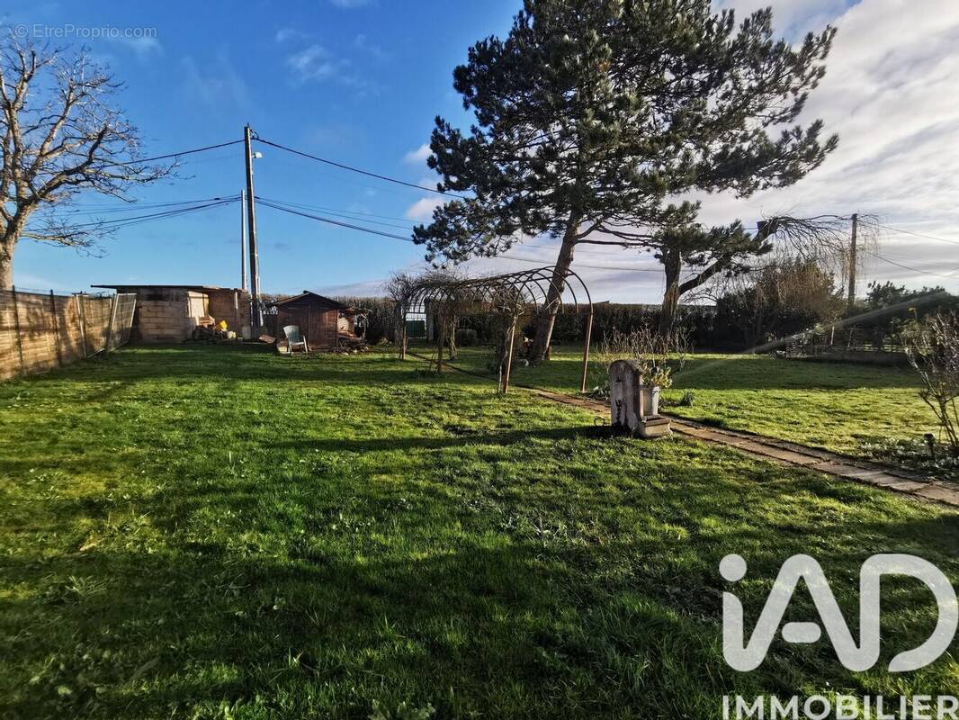 Photo 1 - Terrain à GRISY-SUISNES