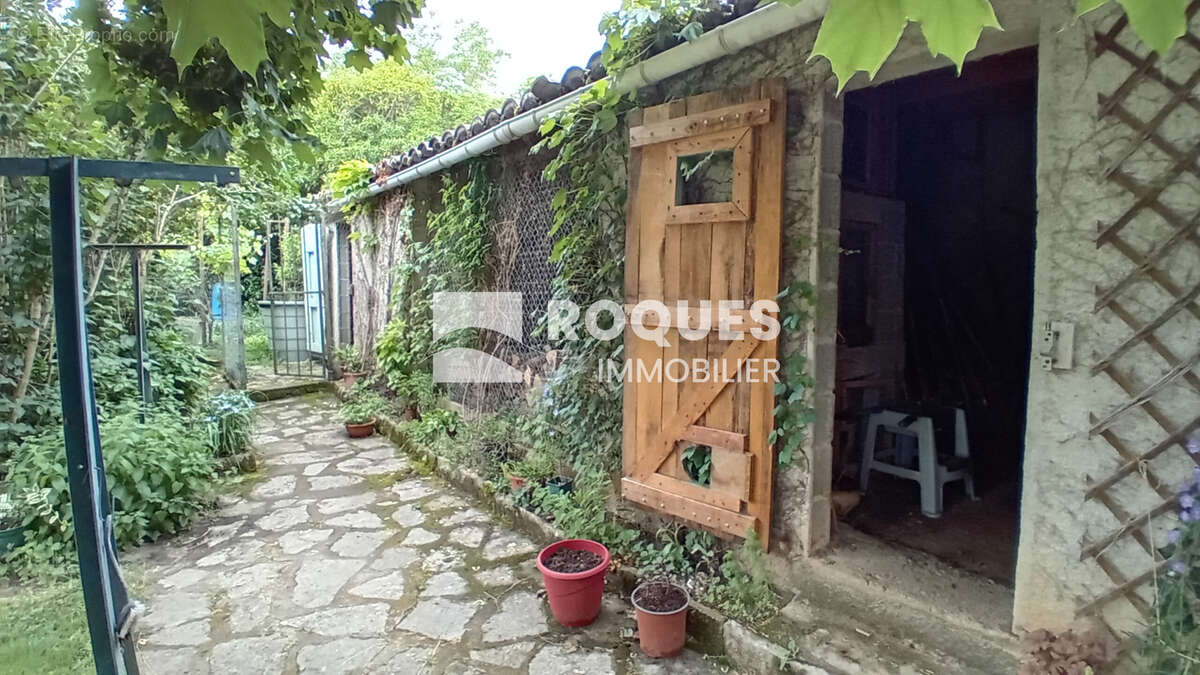 Maison en pierre sur la commune du Bourg, à 25 minutes de Millau - photo 18