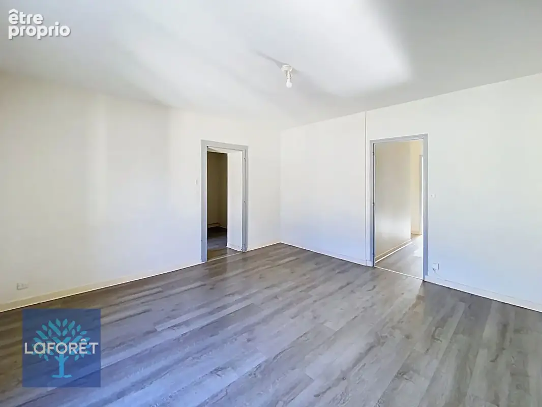 Appartement 3 pièces 63 m² à vendre à Fougeres (35300) - photo 3