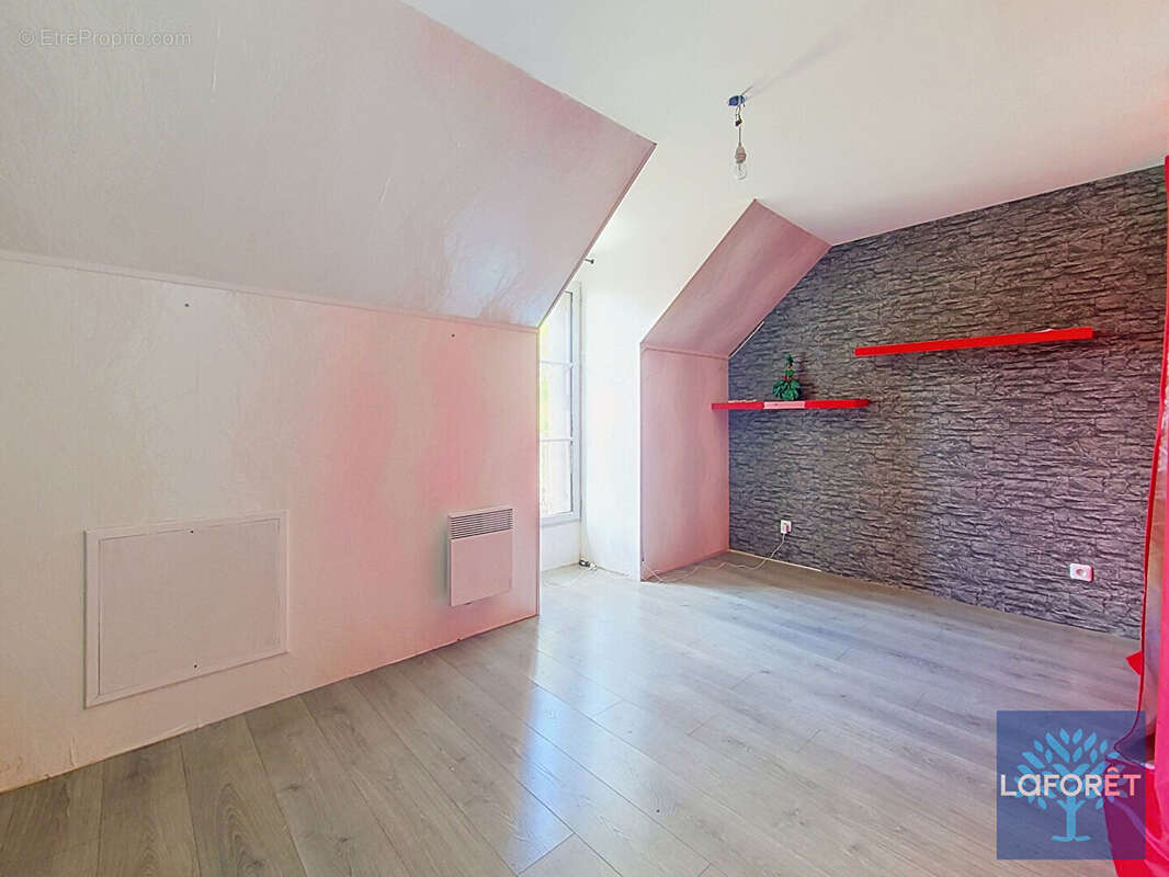 Maison familiale récente de 141 m² à Audeville (45300) - 5 chambres - Environnement calme - photo 6