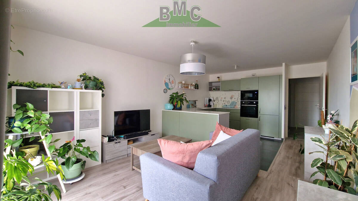 Appartement à LE PLESSIS-BOUCHARD