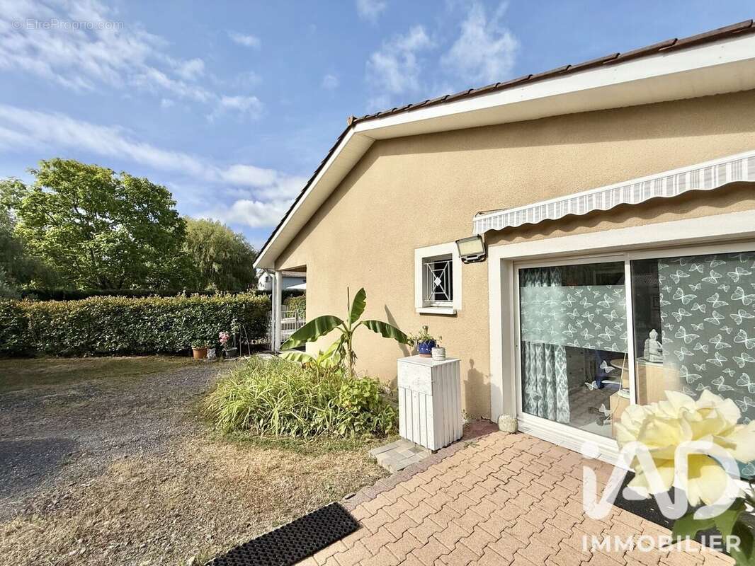 Maison 120 m² à Mios  - photo 2