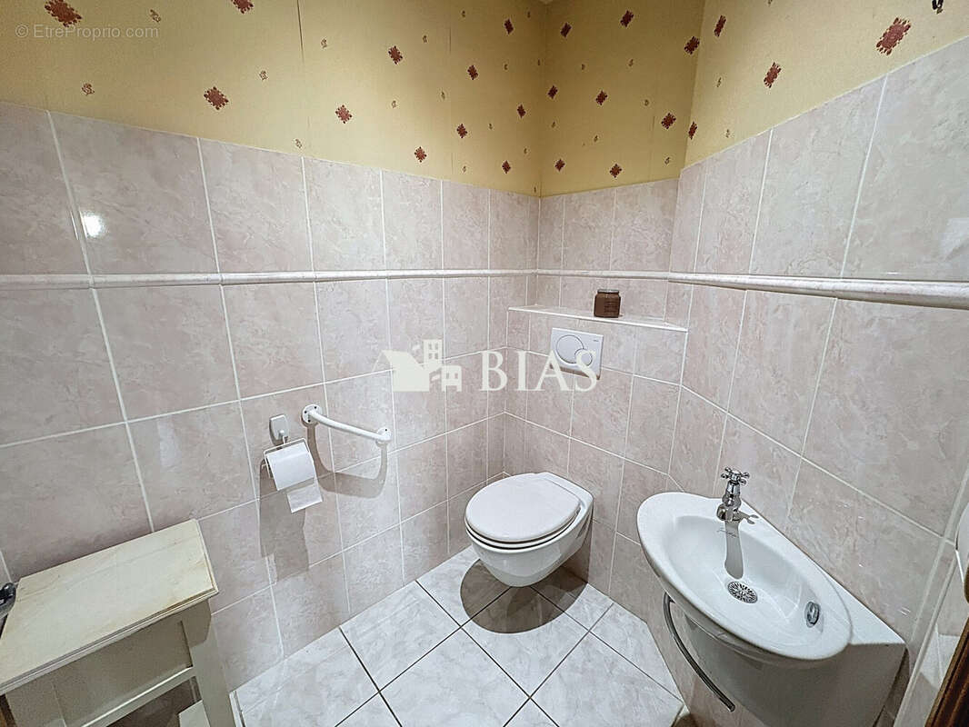 Appartement à BOURG-ACHARD
