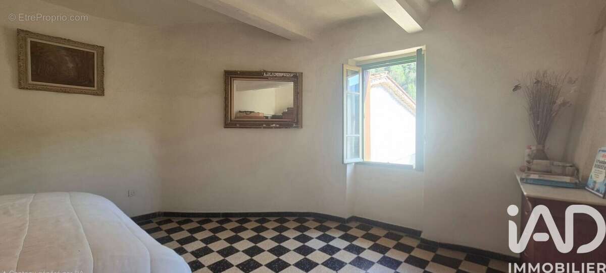 Appartement 198 m² à Saint-Laurent-Le-Minier  - photo 6