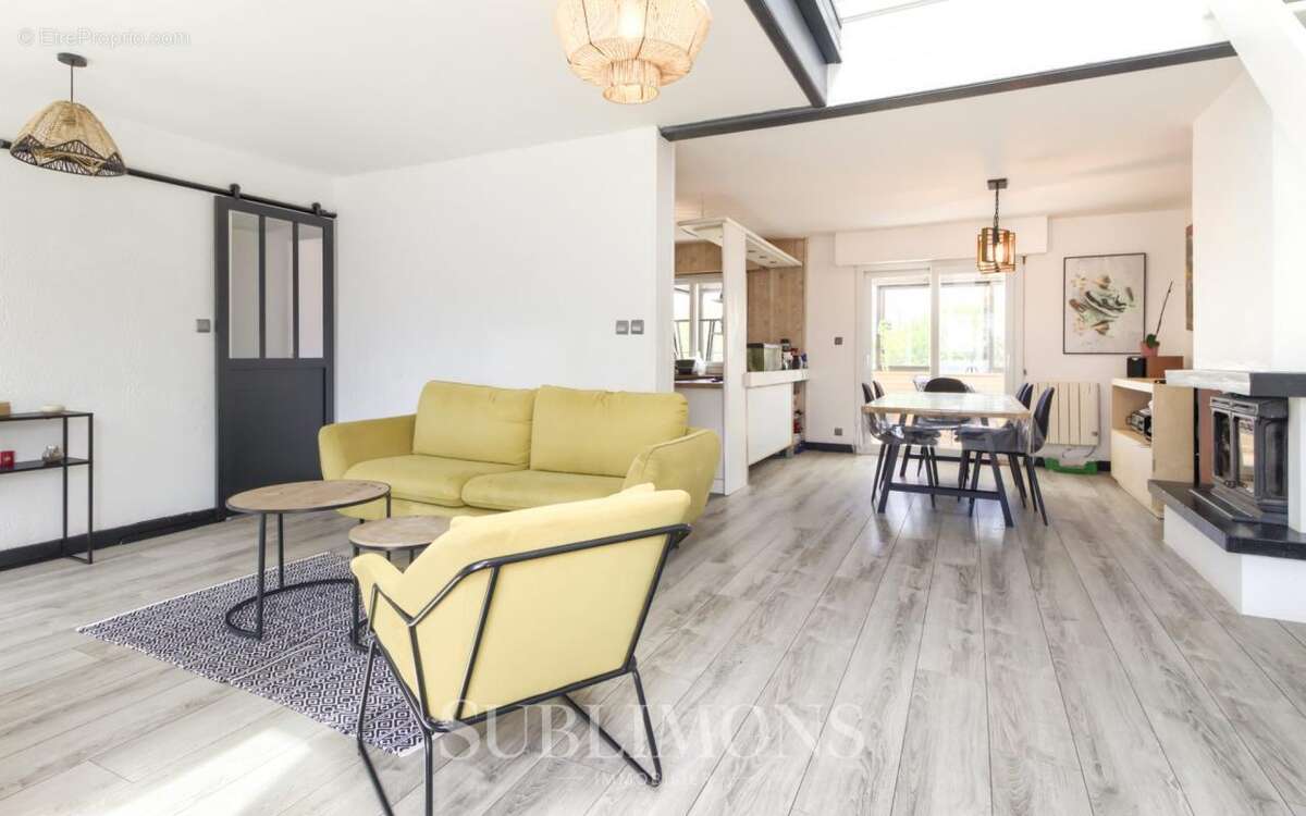 Maison à LANESTER