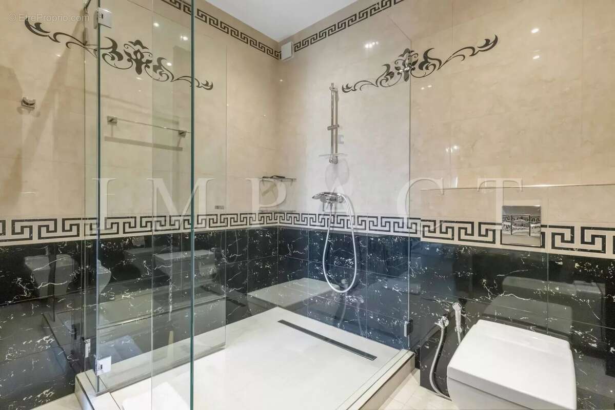 Cannes Croisette Grand Hotel Appartement 5 Pièces à Vendre - photo 11
