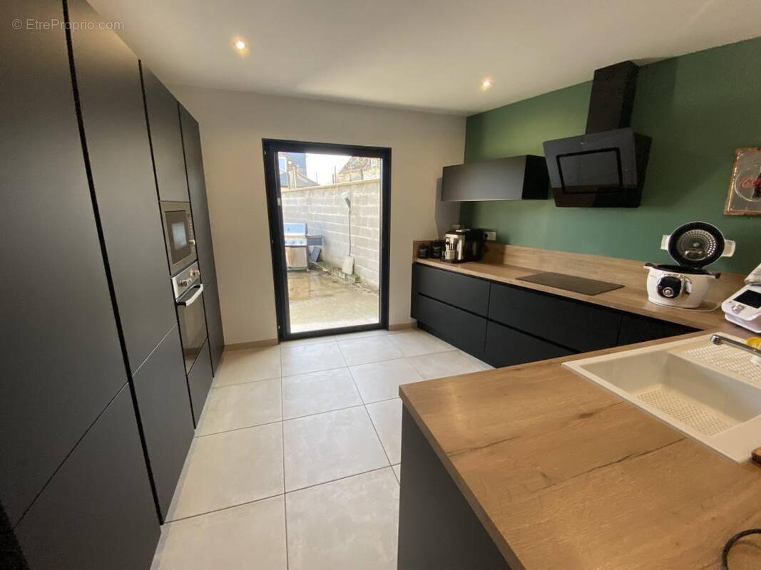 Maison à LA HAYE-MALHERBE