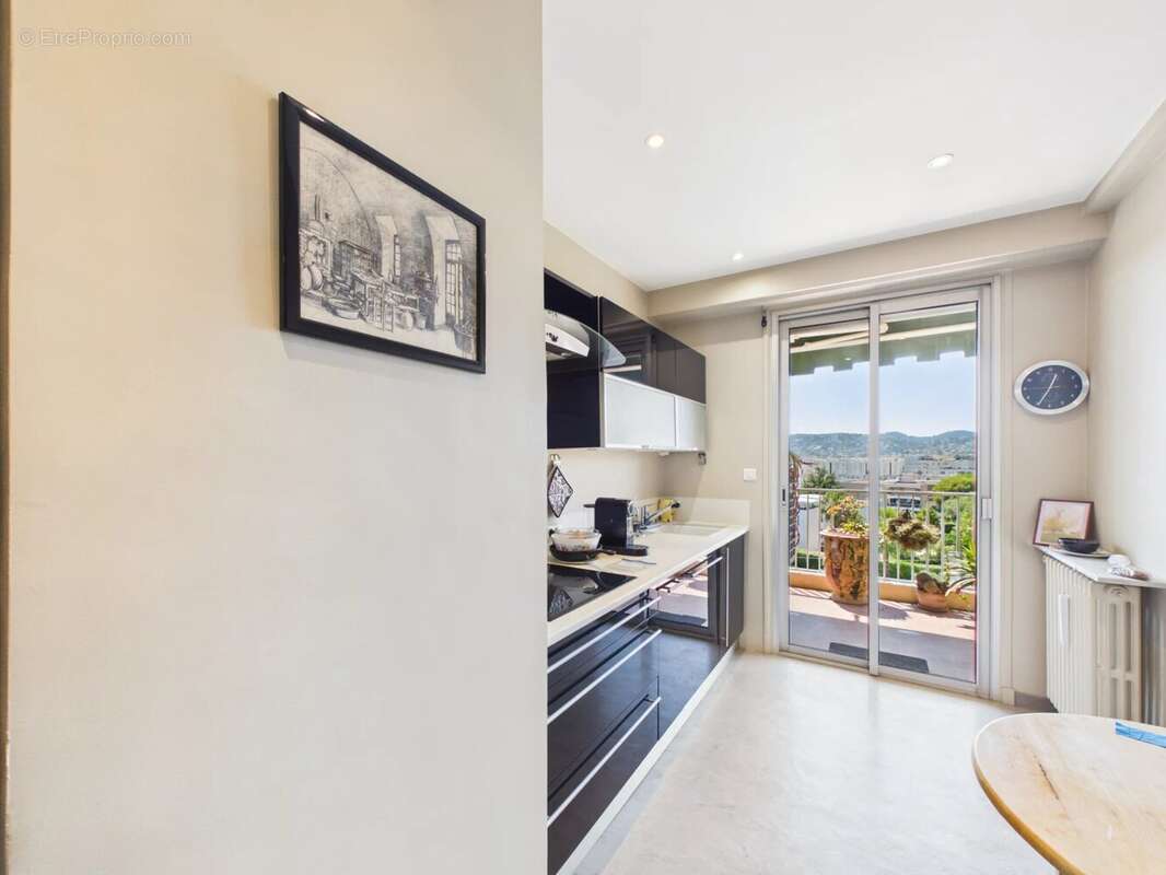 À vendre – Superbe 3 pièces de 78 m² en résidence recherchée - photo 8