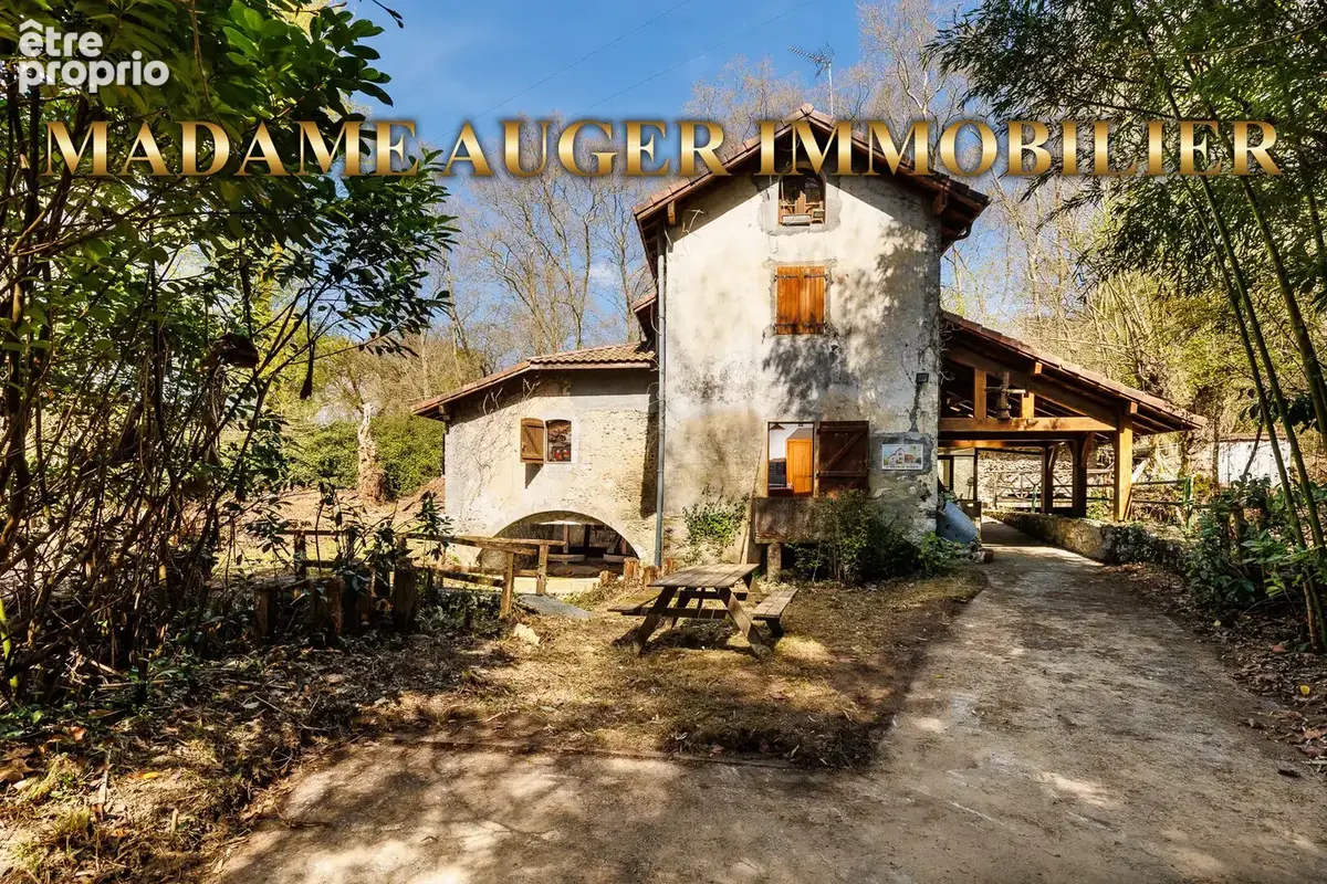 Moulin authentique du XVIIème de 138m² habitable sur 6Ha de terrain - photo 5