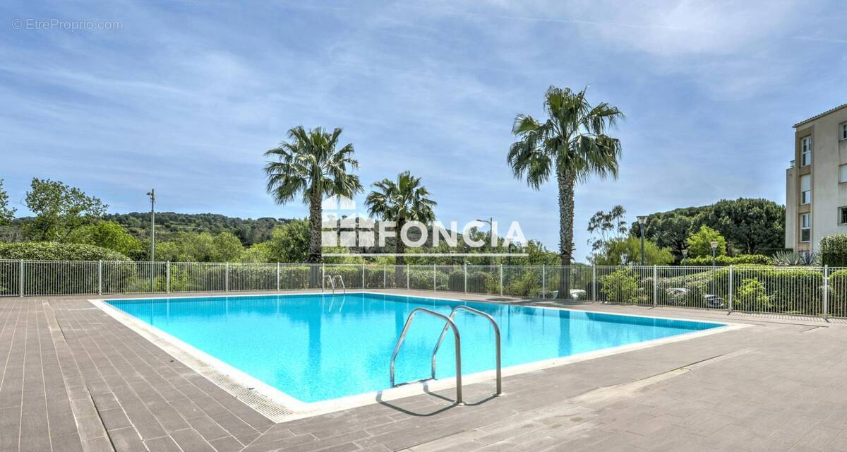 Appartement à LE CANNET