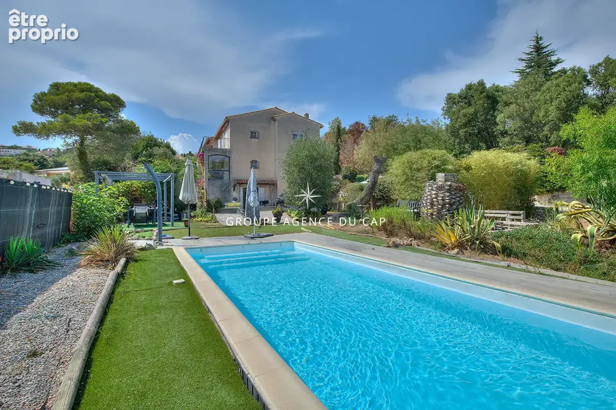 Maison à FREJUS