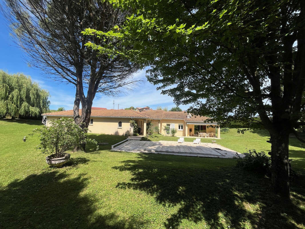 Maison à LACHASSAGNE