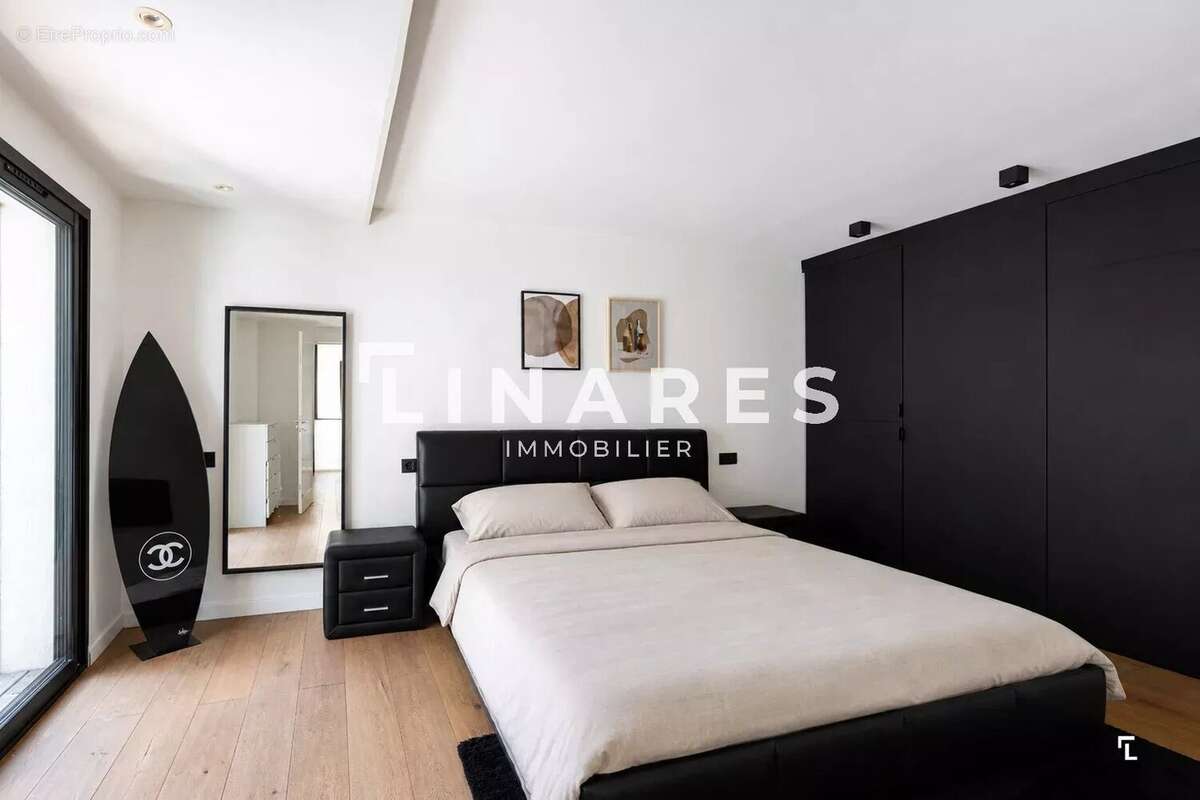 LA CONFIDENTIELLE - Villa T4/5 de 155m² - Piscine - Garage 39m² - Terrain 985m²  - 13012 MARSEILLE - photo 13