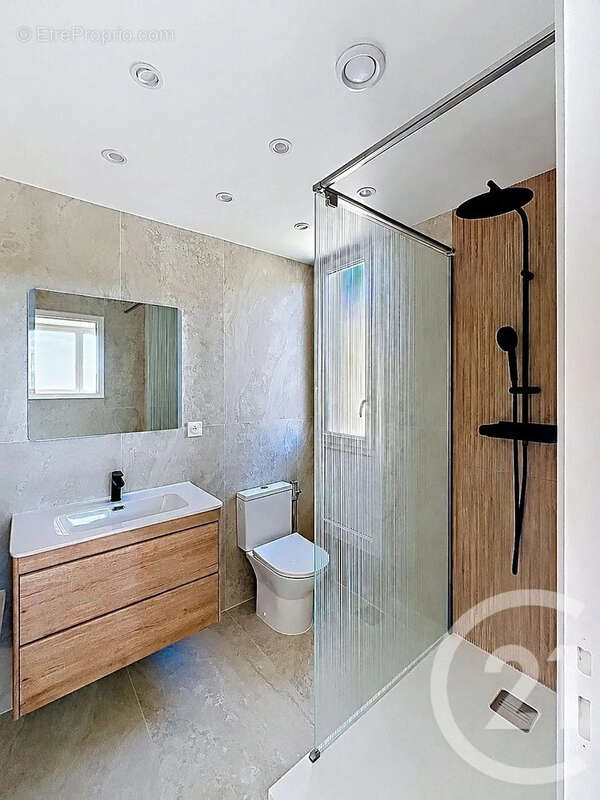 Appartement à SAVIGNY-LE-TEMPLE