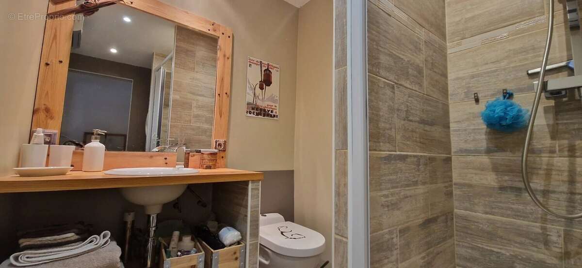 Maison à SAINT-CEZAIRE-SUR-SIAGNE