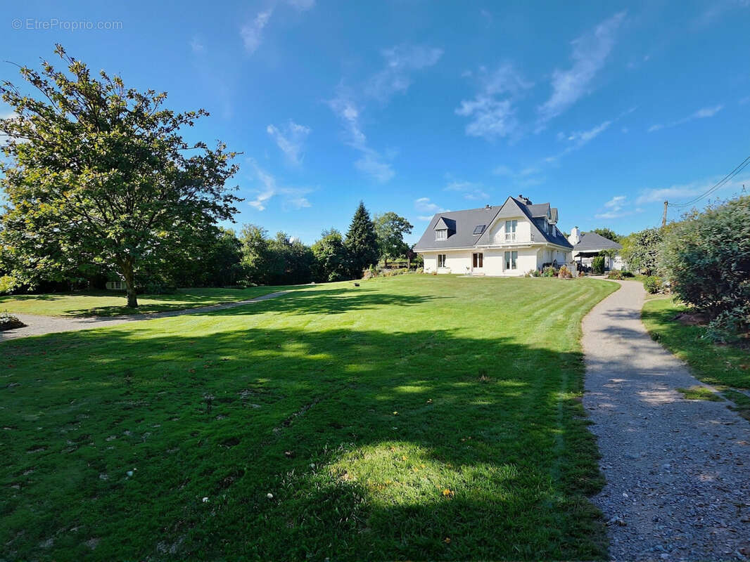 Maison à RENAZE