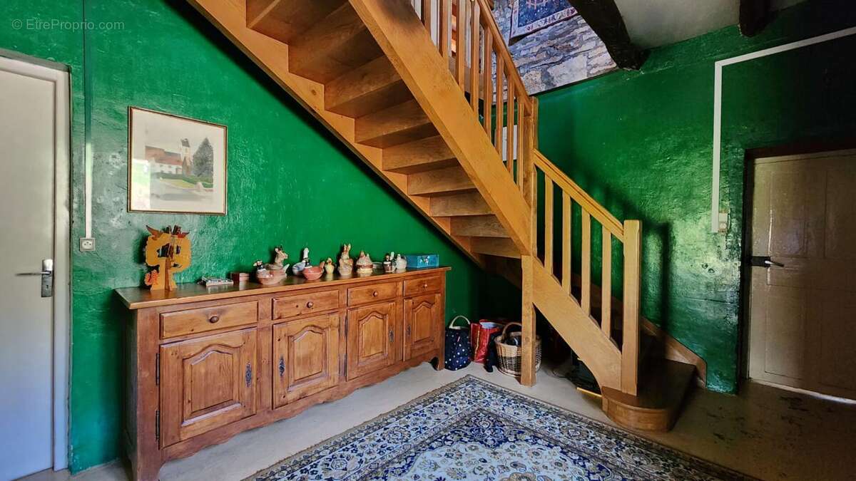 Maison à SAINT-JEAN-DE-BOEUF