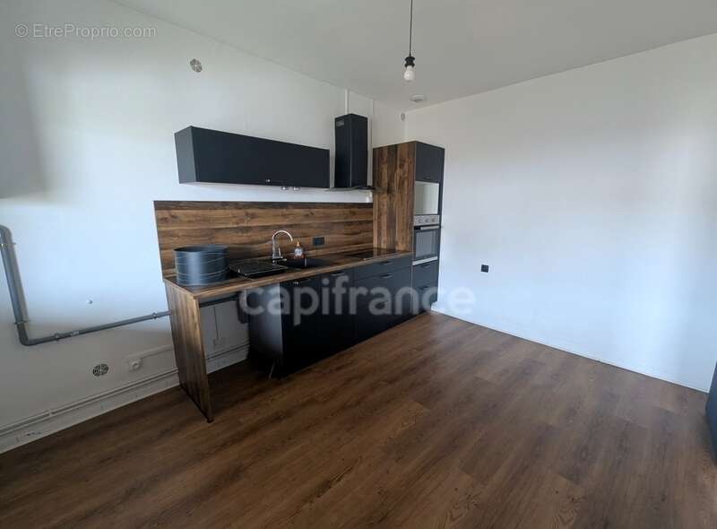 Immeuble de rapport de 205 m2, proche centre ville, 3 appartements rénovés et loués, types t3, 20 880€/an soit 11,29% de rentabi - photo 6