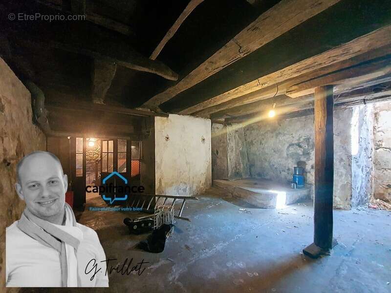 Commerce à LE PONT-DE-BEAUVOISIN