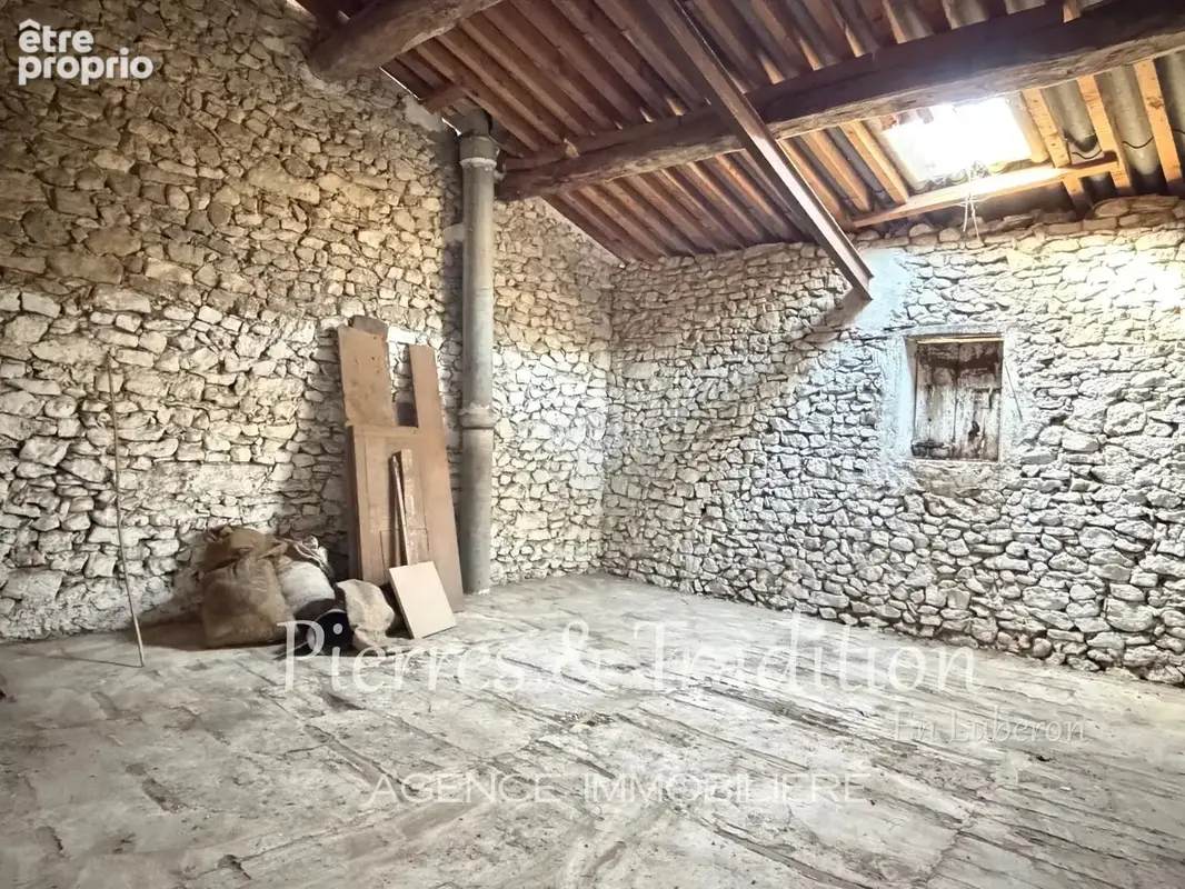 Céreste, maison de village de 200 m² avec remise et caves - photo 3